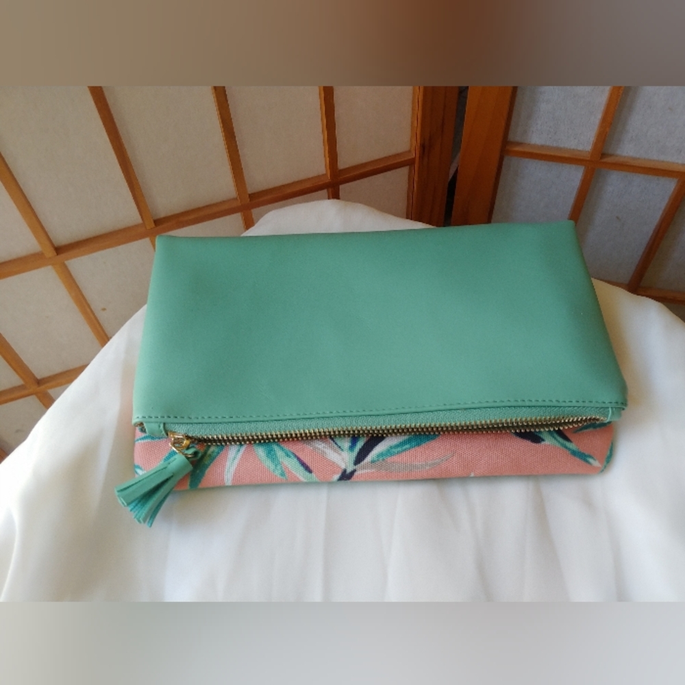 Rachel Pally Clutch in "Paradise" (Coral and Mint Tropical)
